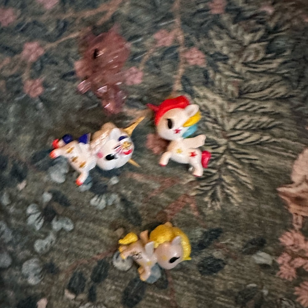 4 Colorful Unicorno Figurines Set